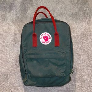 fjallraven Kanken backpack
